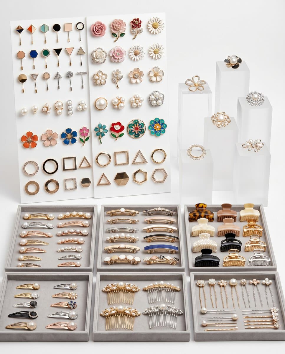 B2B Brooches & Hair Accessories Collection Catalog Display