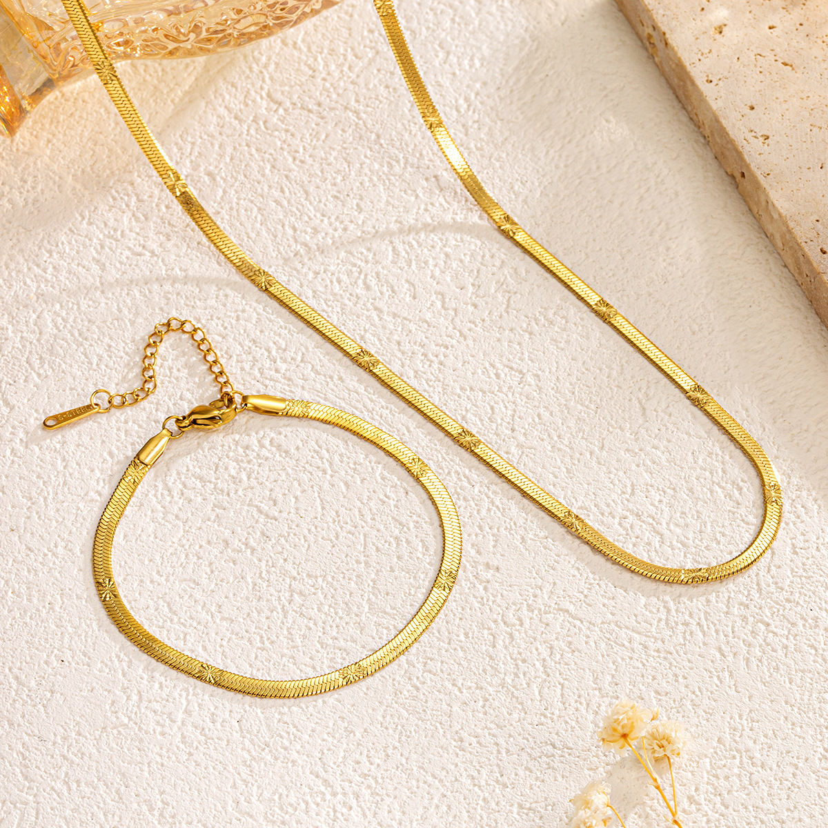 Embossed Blade Chain