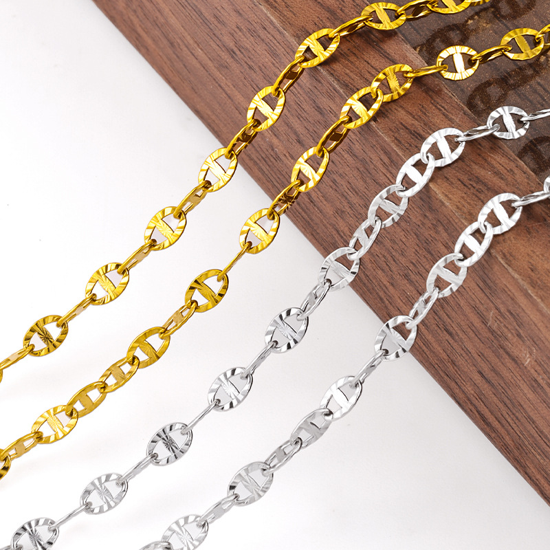 Embossed K-Gold Style Bar Link Chain