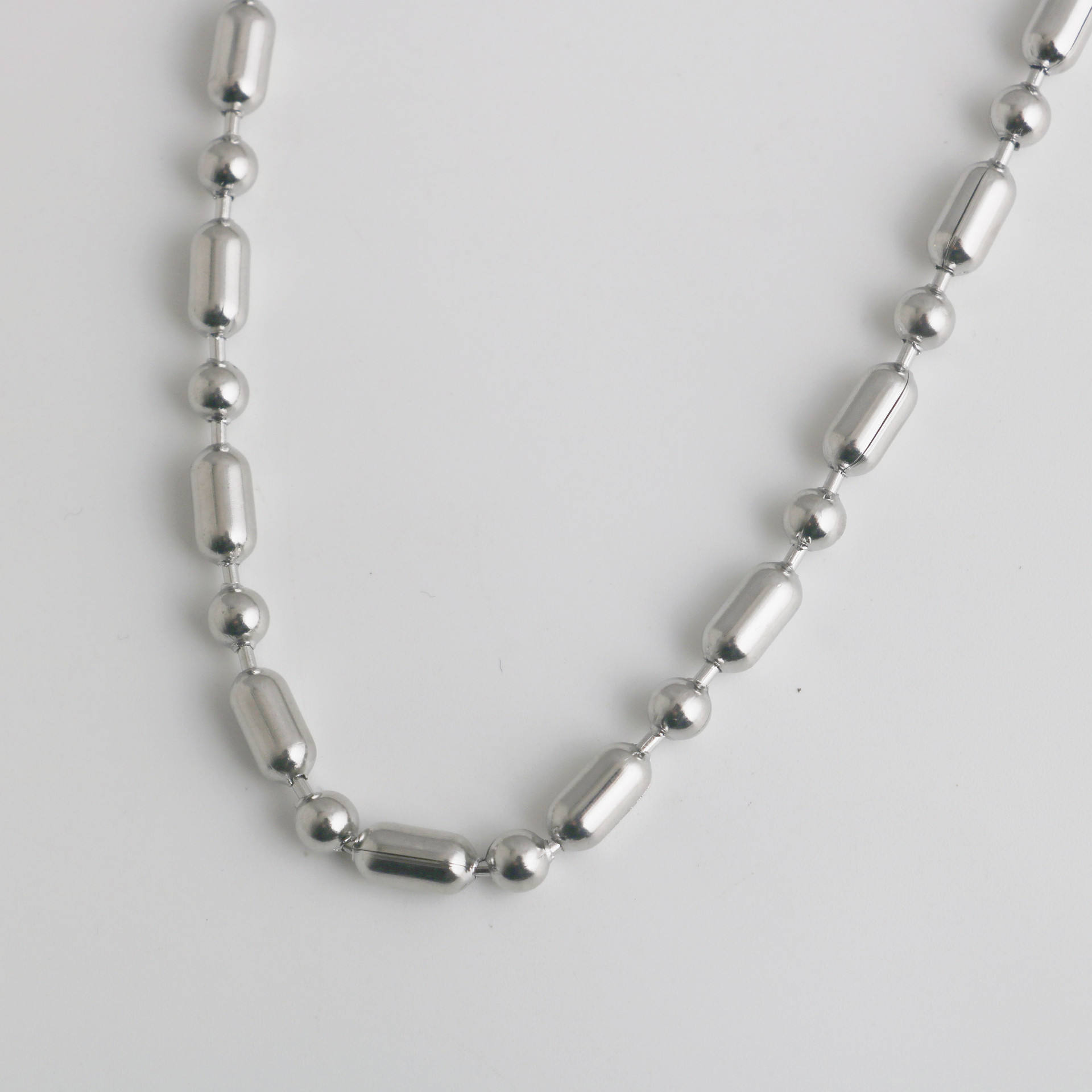Long-Short Bead Chain